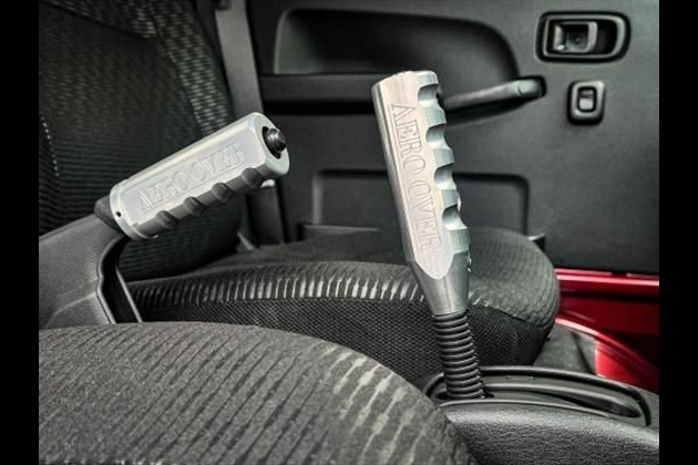 AERO OVER K-TRIDER | S500P系：アルミ削りガングリップシフトレバー(5速MT車/CVT車共通)＆サイドブレーキカバーSET（トラック/ジャンボ共通・要在庫納期確認） for ハイゼット S500P / S510P 全車共通