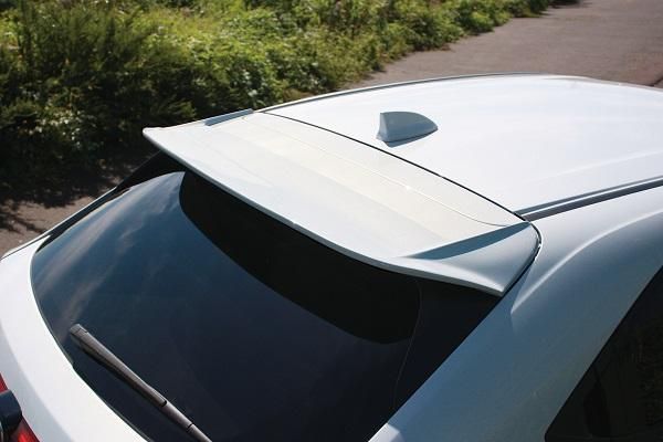 GARAGE VARY VEZEL　リアルーフスポイラー（ウレタン製）