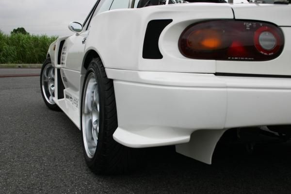 GARAGE VARY NA ROADSTERリアフェンダー