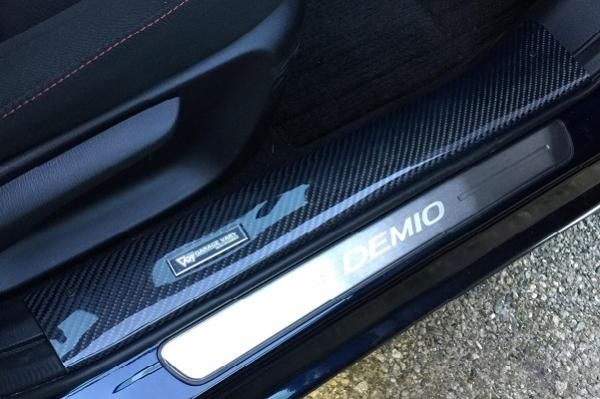 GARAGE VARY DEMIO(DJ) スカッフプレート (フロント左右)