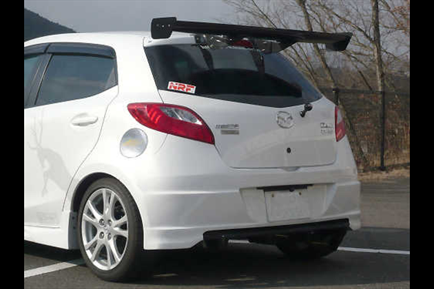 Tifaria Finezza MIO GTウィング for デミオ DE