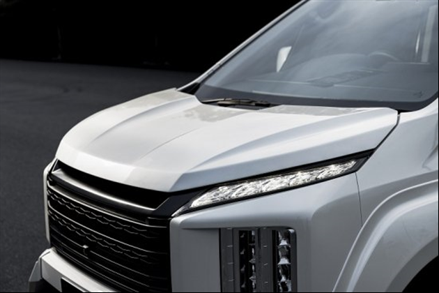 Kuhl Racing D5R-RS レーシングボンネット for CV#W デリカD:5