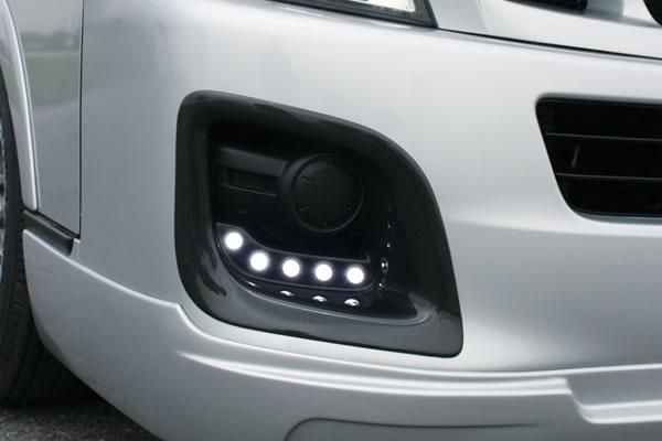 GARAGE VARY NV350 ワイド デイライトキットパネル LED付(カーボン)