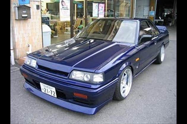 R31HOUSE フロントリップ SpecIII 出歯タイプ for スカイライン R31