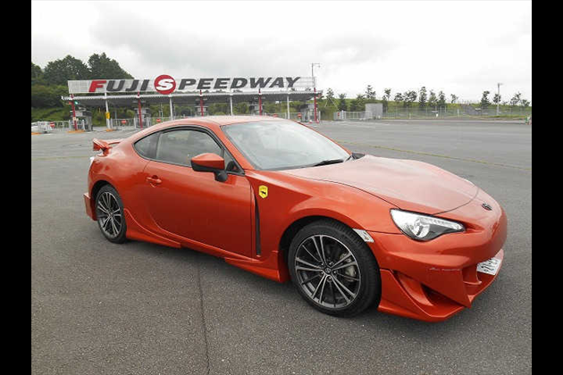 Tifaria Euro サイドスポイラー（R) for BRZ ZC6