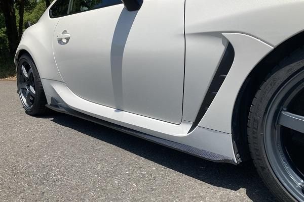 GARAGE VARY GR86　サイドステップ(平織カーボン)