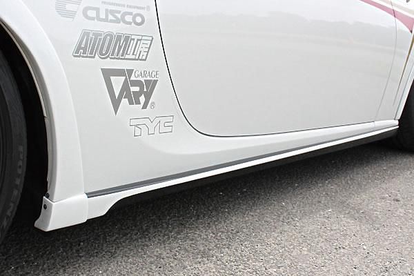 GARAGE VARY サイドステップ(カーボン) for ZN6 86(前期後期共通)