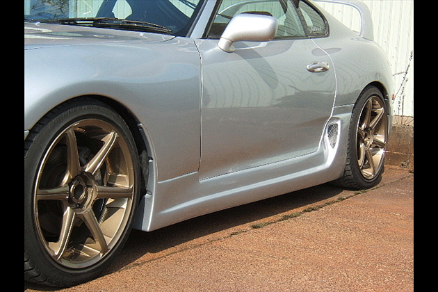 J-BLOOD サイドステップ ソフトFRP for スープラ JZA80 前期/後期