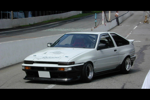 J-BLOOD リアブリスターフェンダー（3ドア）（左右セット） for スプリンタートレノ AE86 前期/後期