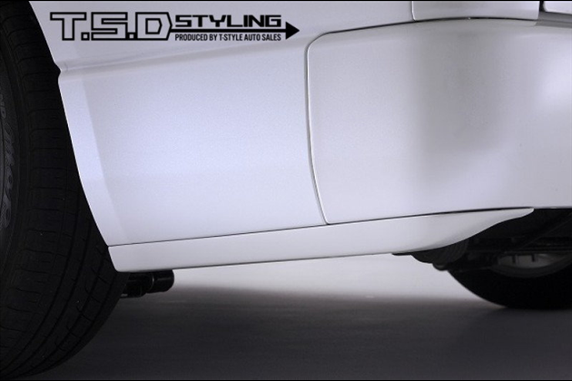 T-STYLE リヤライン(ナローワイド共通) 未塗装 for ハイエース 200系 1〜4型 ナローボディ， ワイドボディ