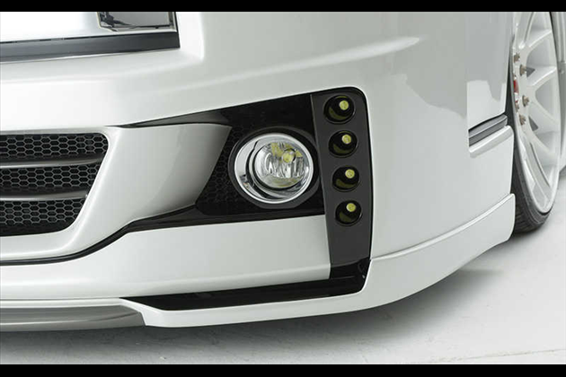 Dynasty EXISTフロントバンパー専用4連LEDデイライトBUILT IN COVER FRP未塗装 for ハイエース 200系 3型