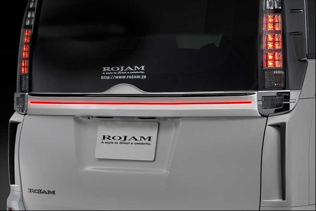 ROJAM ヴォクシー・・エスクァイア 80系 リアゲートイルミブレード for ノア ZRR8W， ZRR8G 前期・後期 全グレード装着可